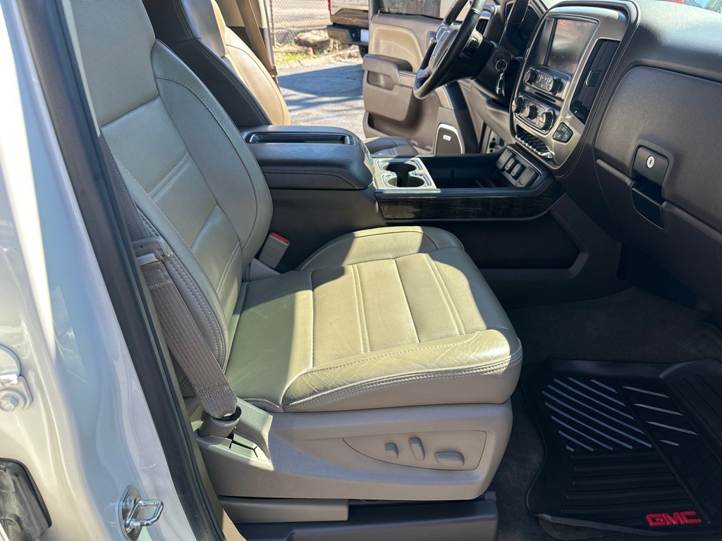 2015 GMC Sierra Image 9