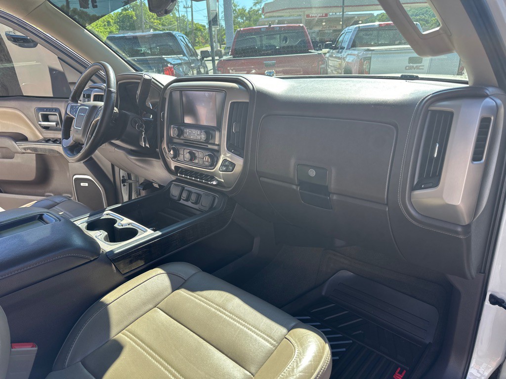 2015 GMC Sierra Image 10