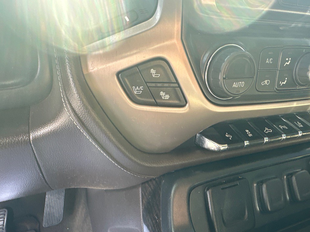 2015 GMC Sierra Image 14