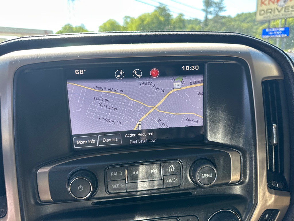 2015 GMC Sierra Image 16