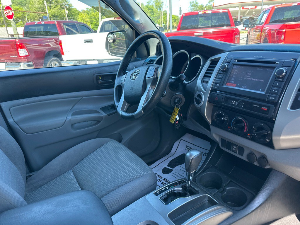 2013 Toyota Tacoma Image 9