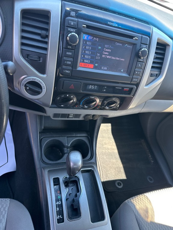 2013 Toyota Tacoma Image 16