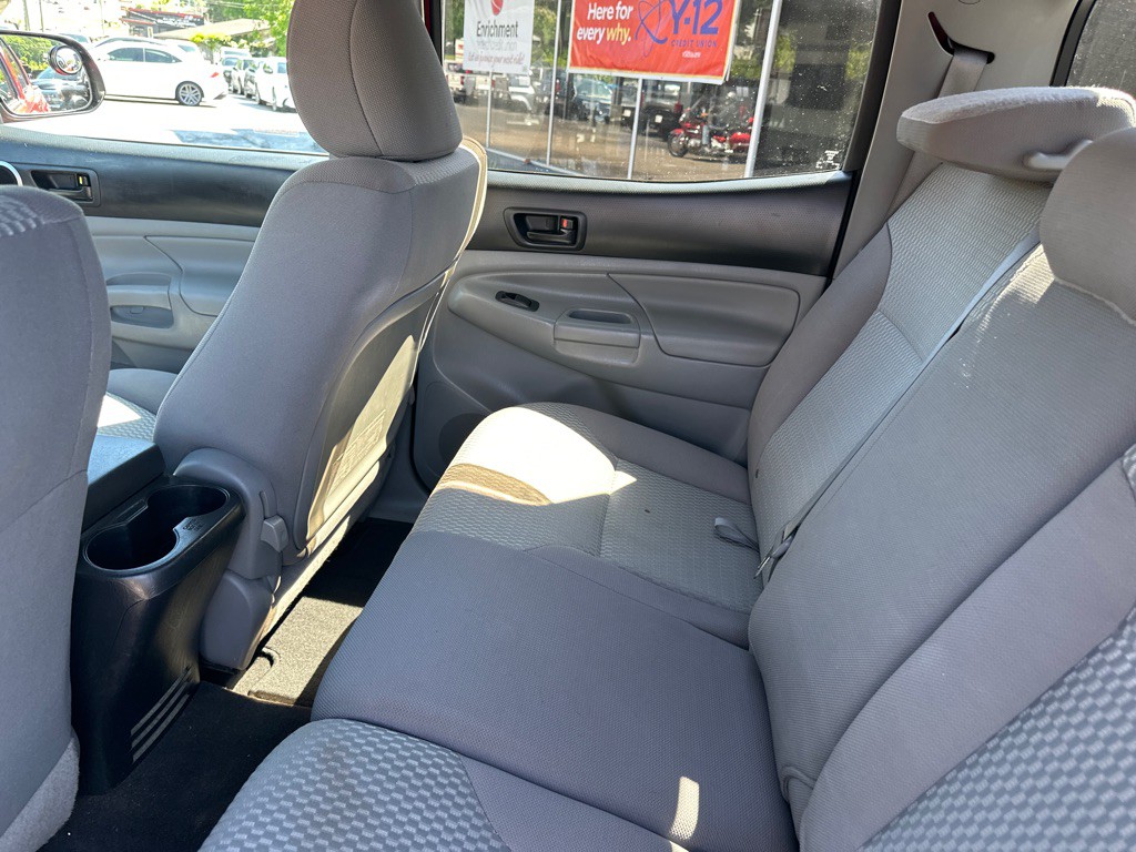 2013 Toyota Tacoma Image 19