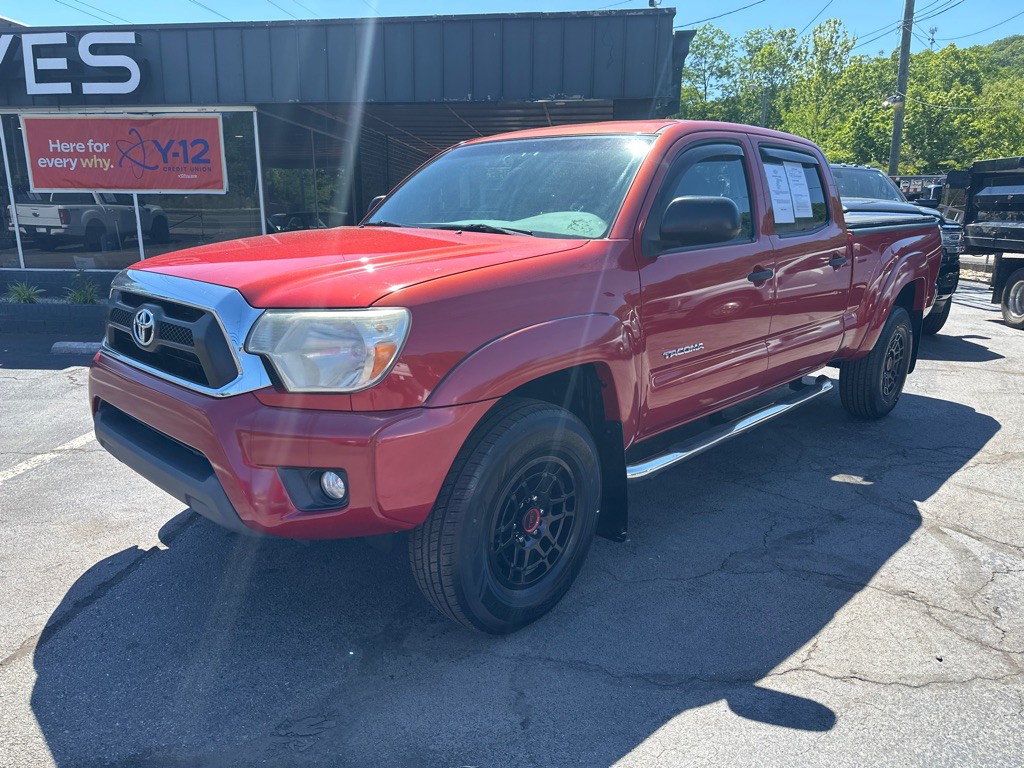 2013 Toyota Tacoma Image 2