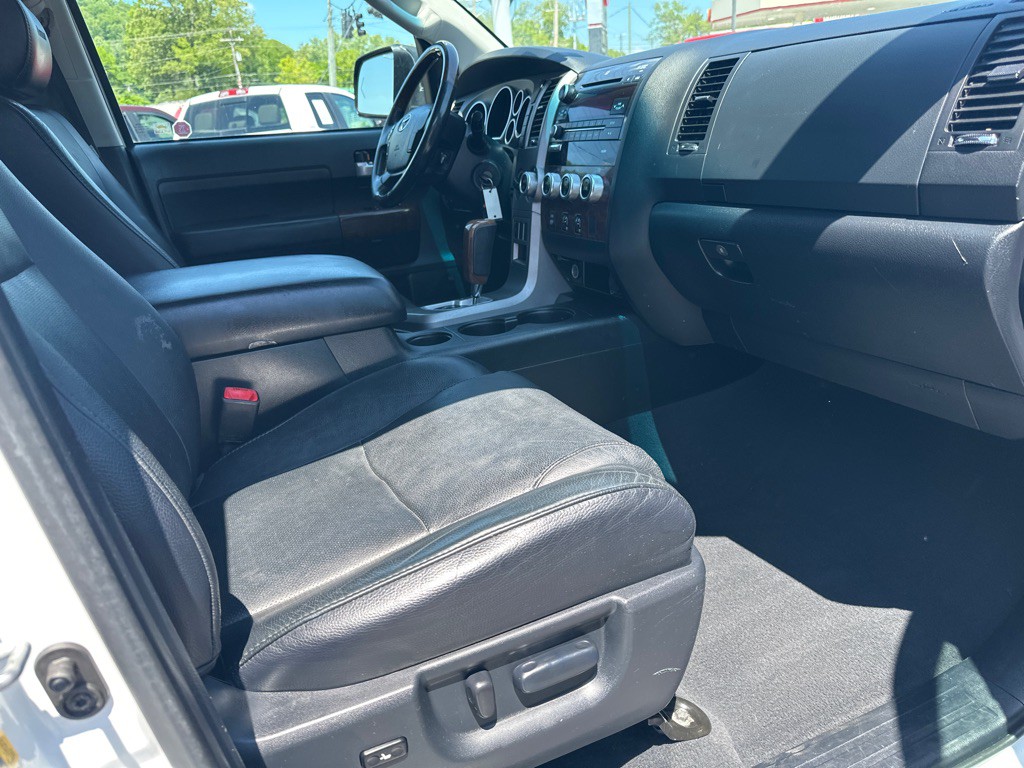 2012 Toyota Tundra Image 8