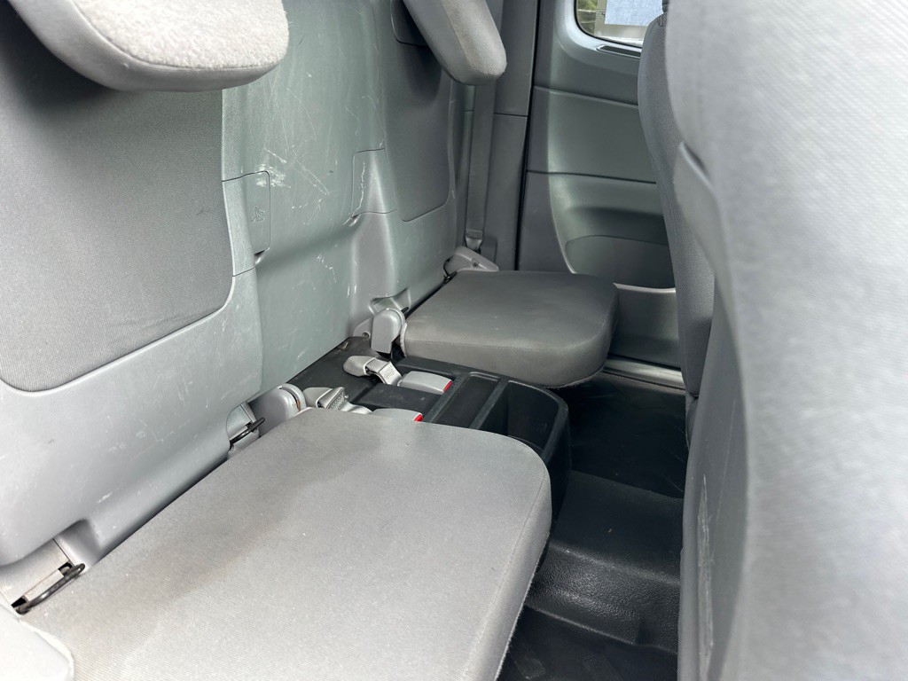 2013 Toyota Tacoma Image 10