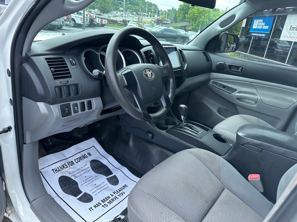 2013 Toyota Tacoma Image 12