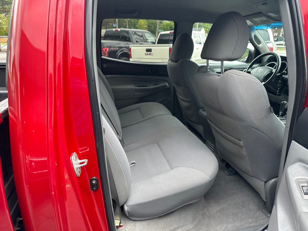 2011 Toyota Tacoma Image 10