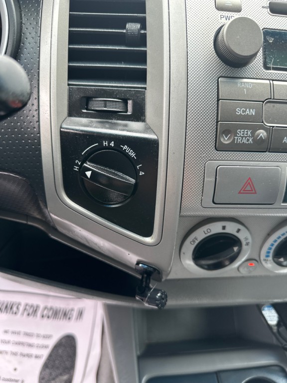 2011 Toyota Tacoma Image 16