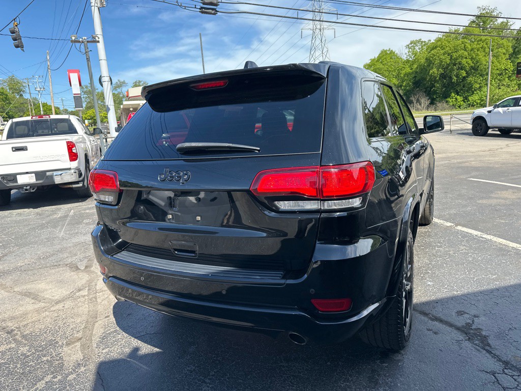 2017 Jeep Grand Cherokee Image 3