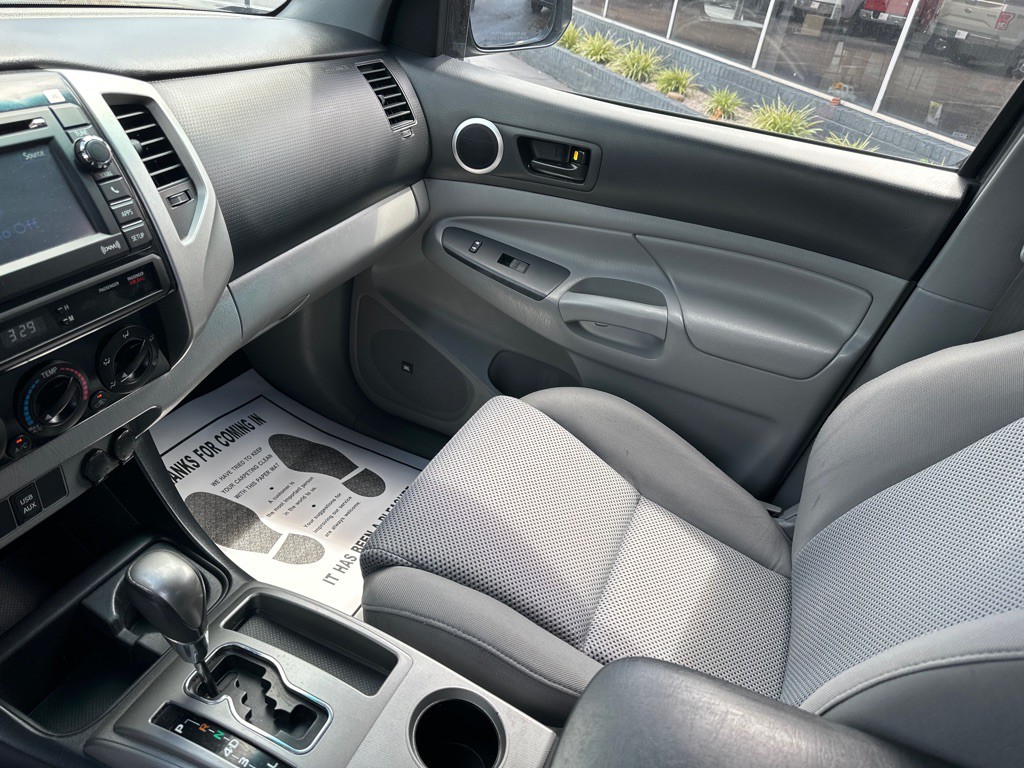 2012 Toyota Tacoma Image 9