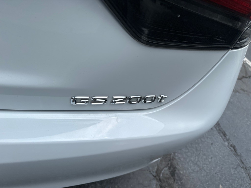 2017 Lexus GS Image 13