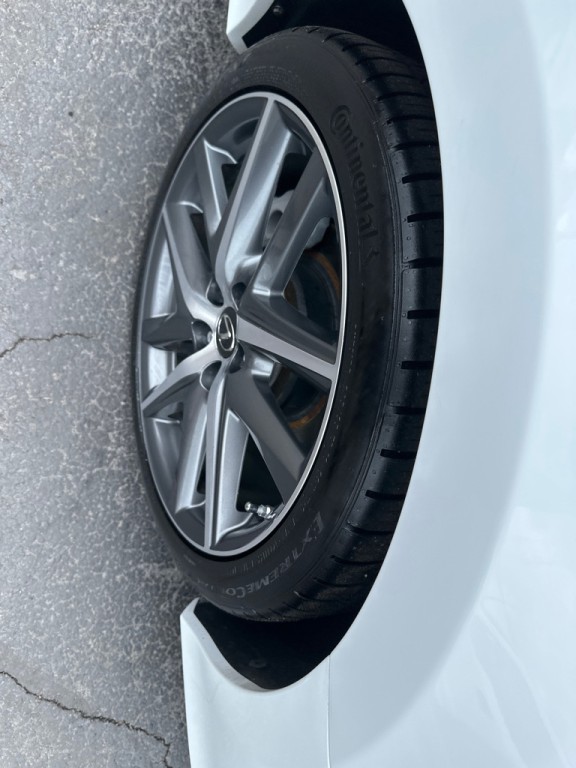 2017 Lexus GS Image 14