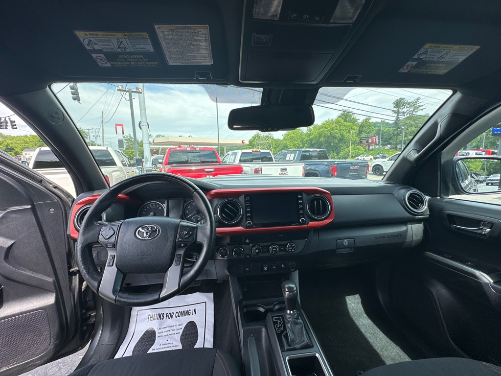 2020 Toyota Tacoma Image 6