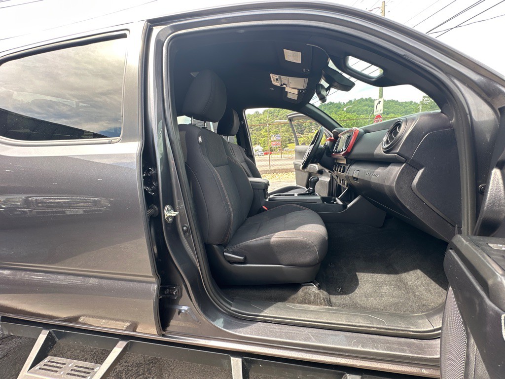 2020 Toyota Tacoma Image 7