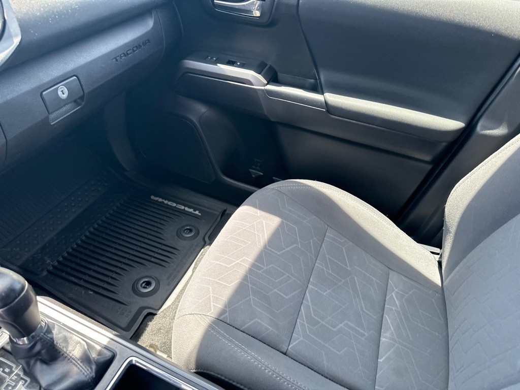 2018 Toyota Tacoma Image 13
