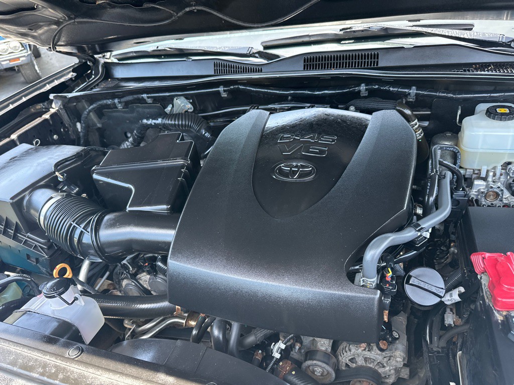 2018 Toyota Tacoma Image 19