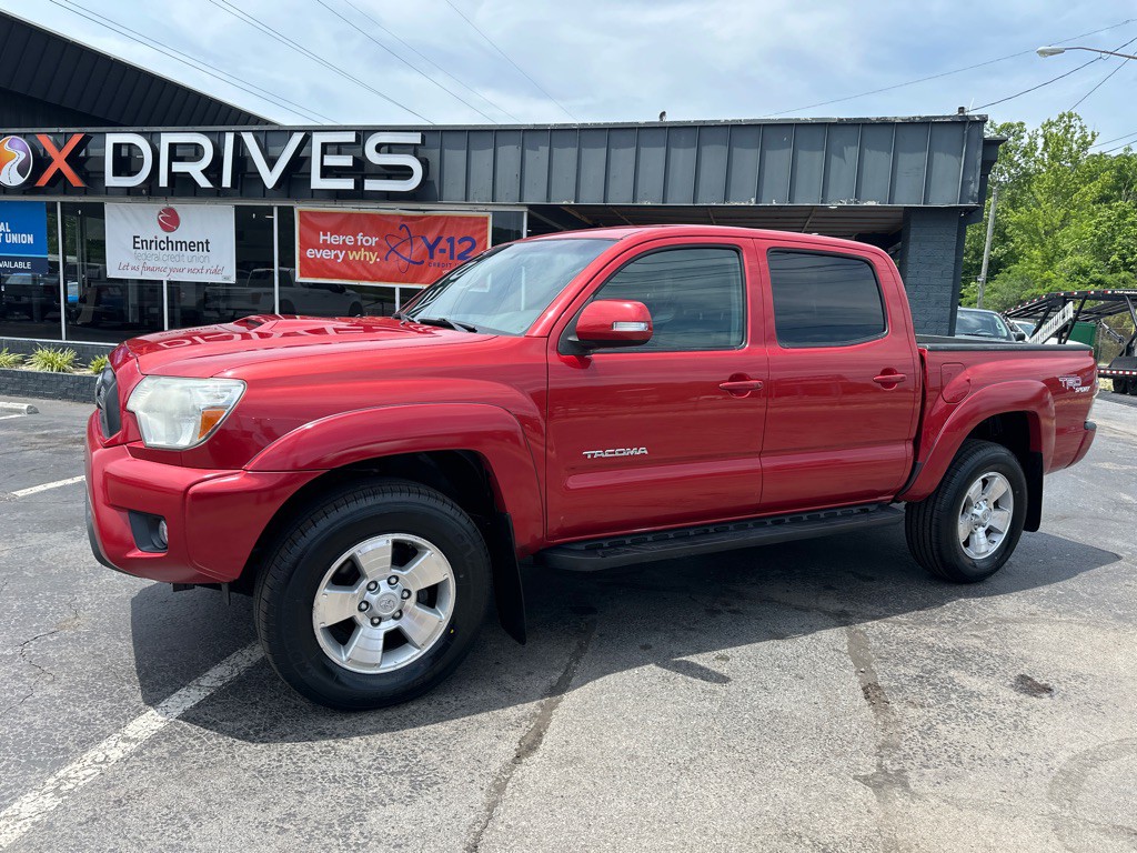 2013 Toyota Tacoma Image 1