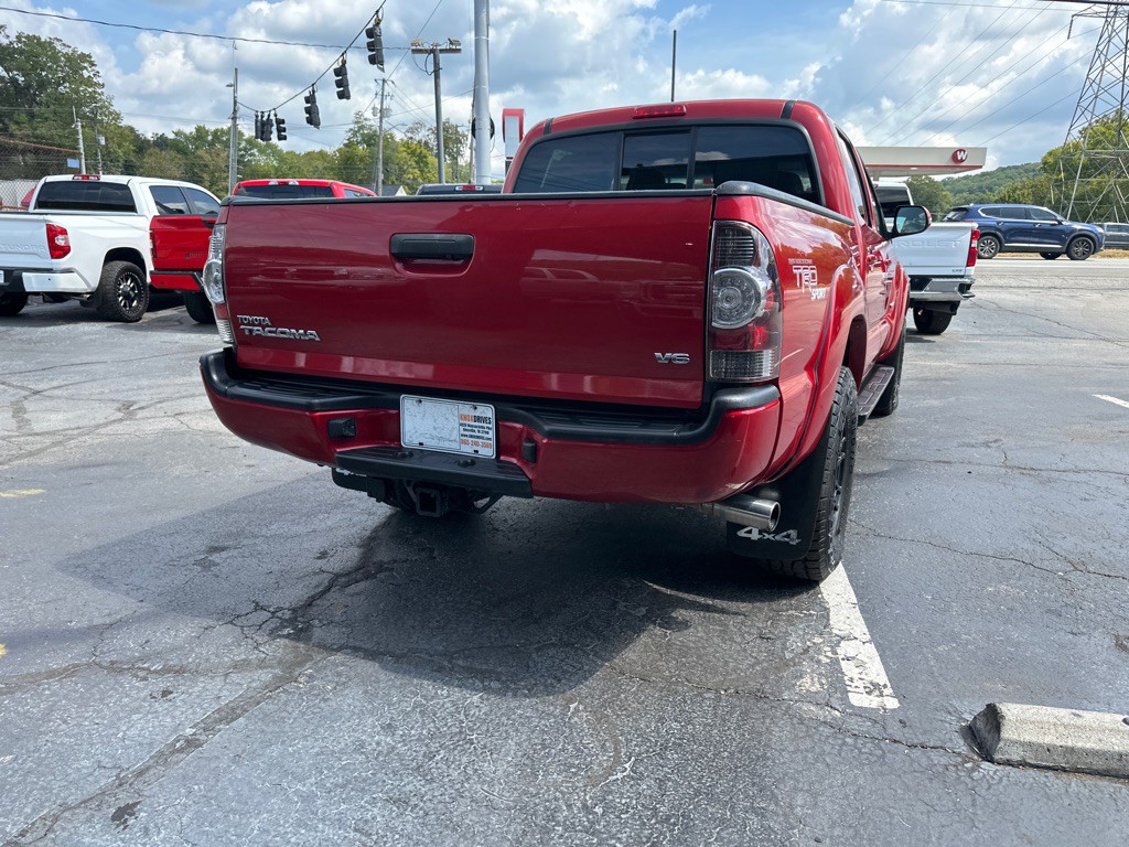 2013 Toyota Tacoma Image 2