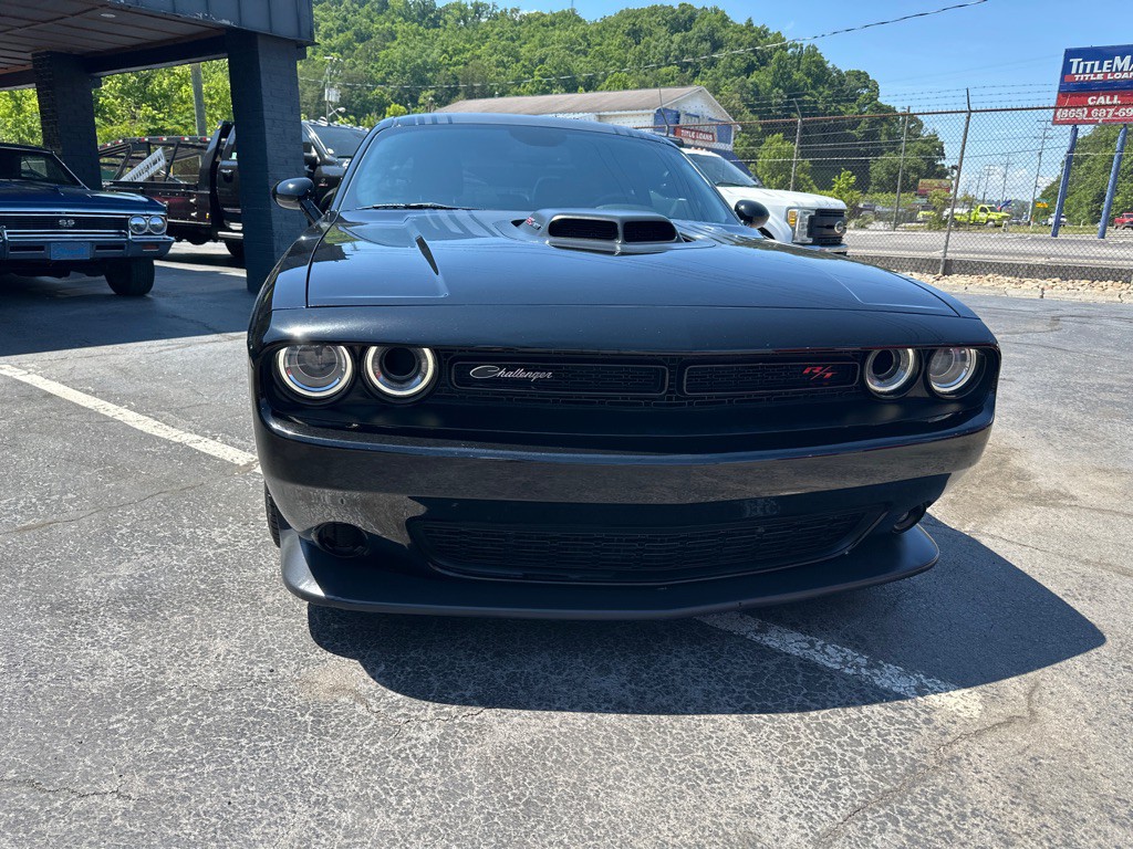 2018 Dodge Challenger Image 6