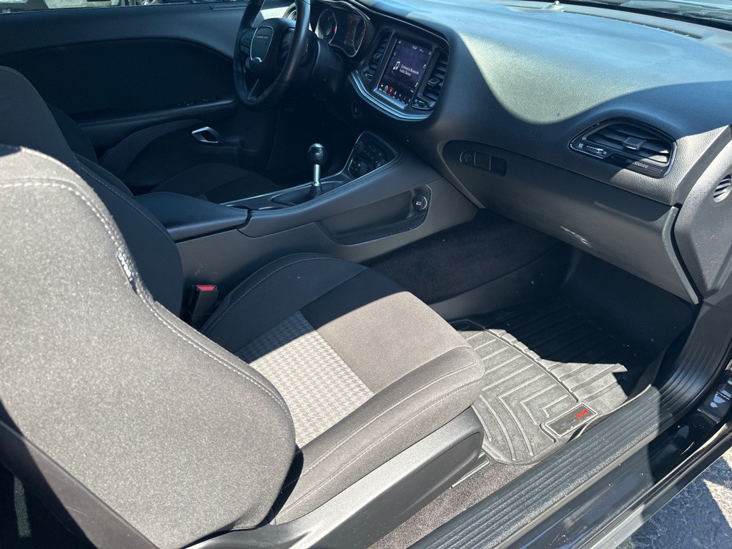 2018 Dodge Challenger Image 8