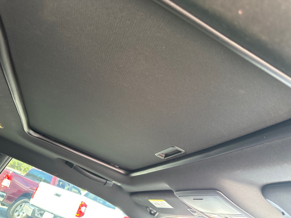 2018 Dodge Challenger Image 10