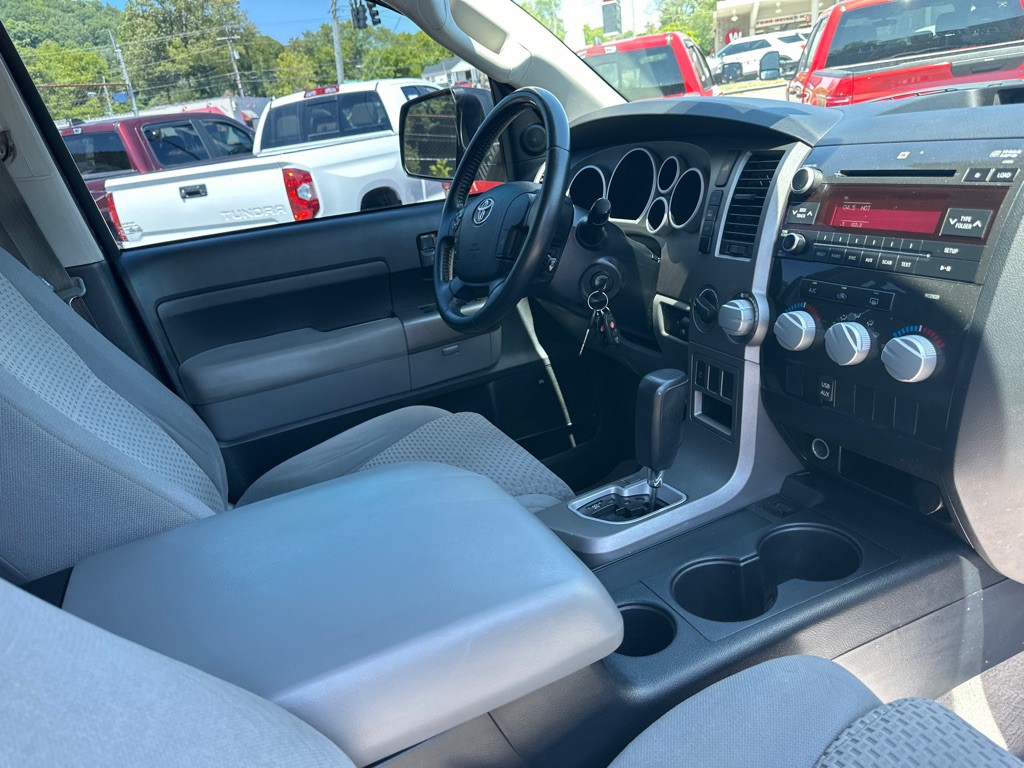 2011 Toyota Tundra Image 10
