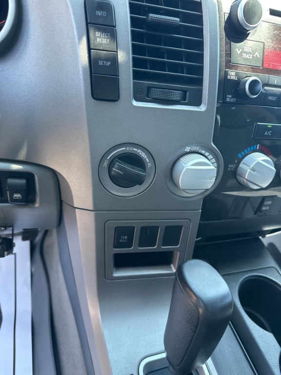 2011 Toyota Tundra Image 18