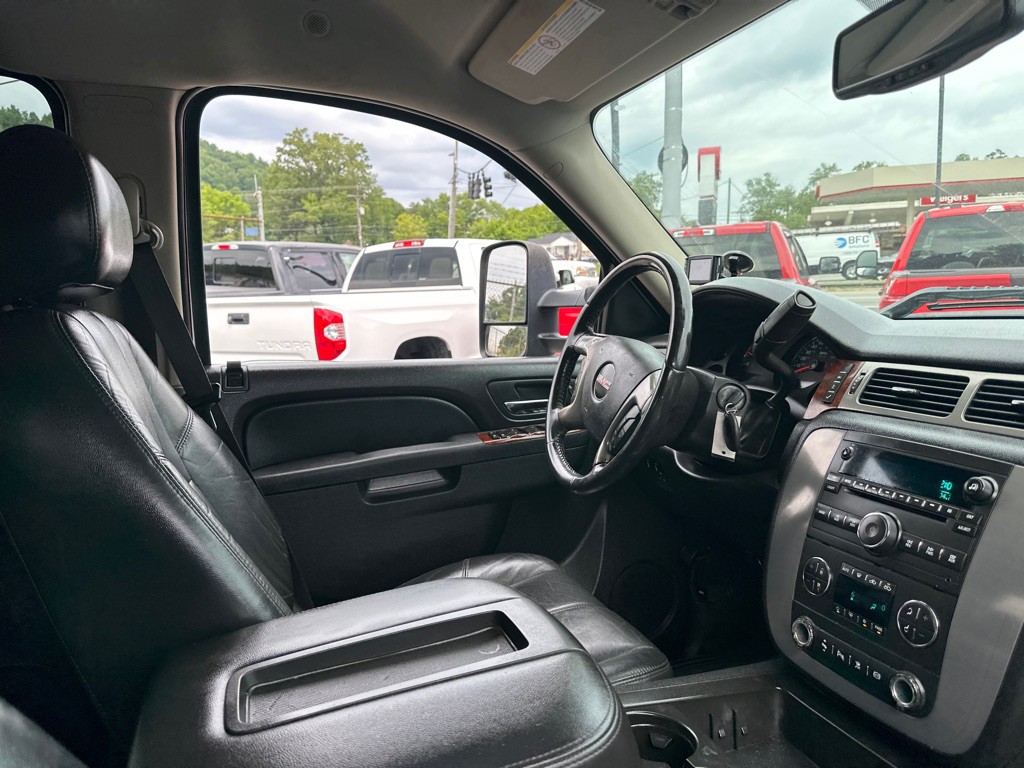 2011 GMC Sierra Image 8