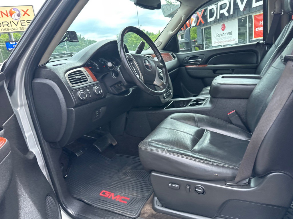 2011 GMC Sierra Image 18