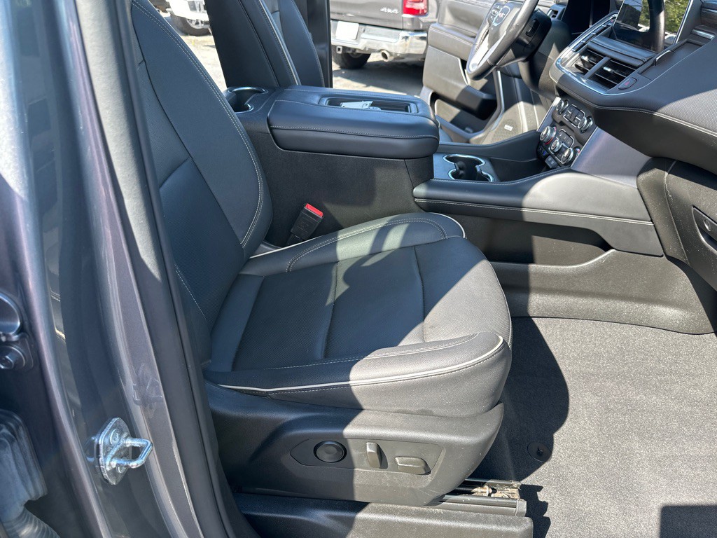 2022 GMC Yukon Image 12