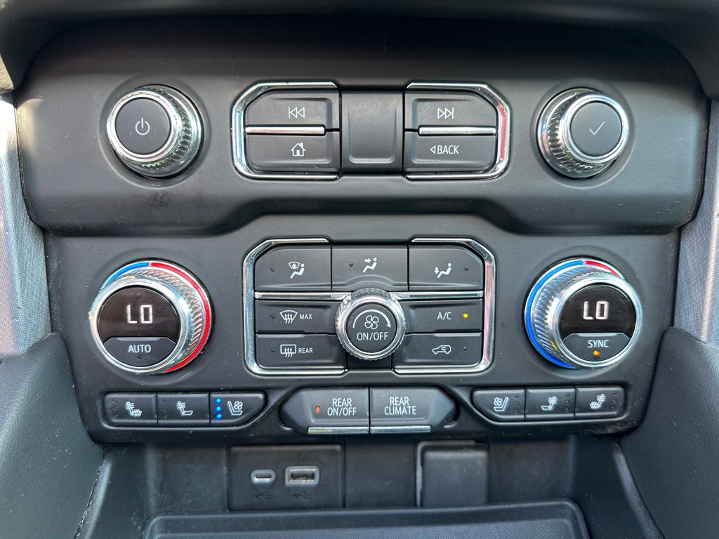2022 GMC Yukon Image 17