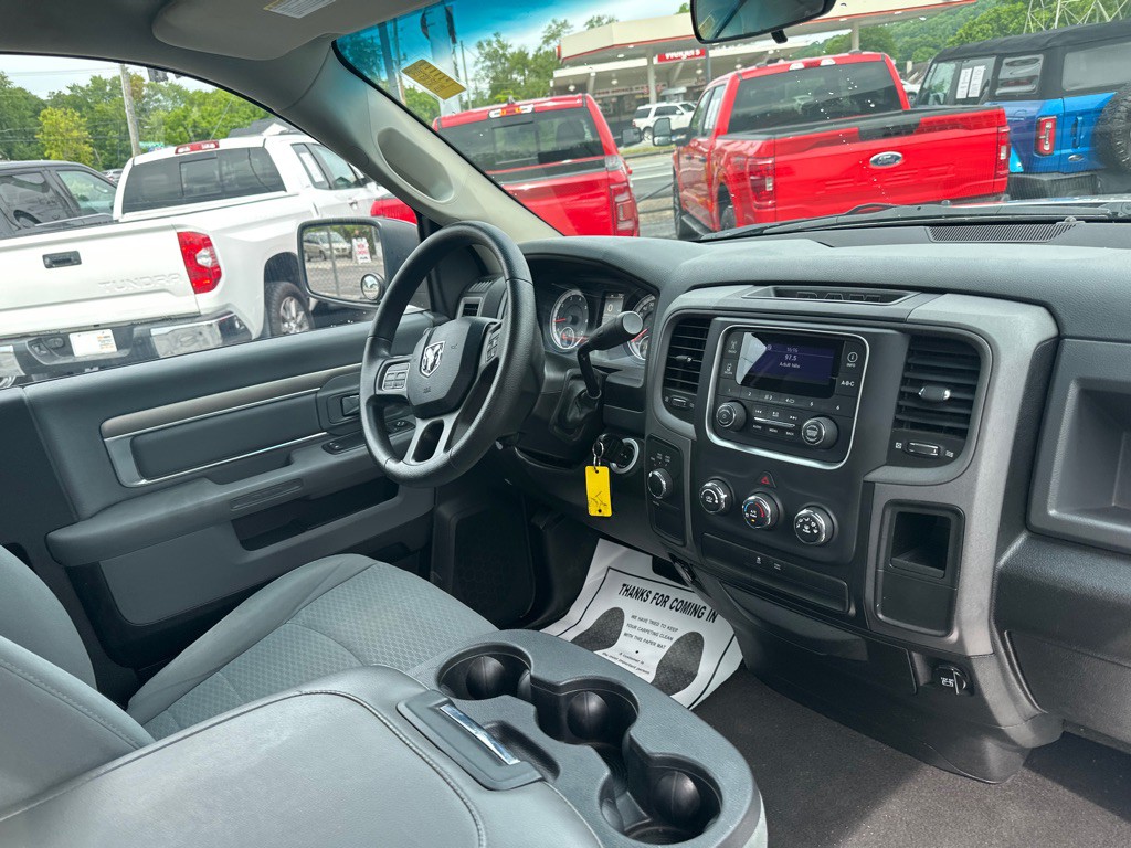 2014 RAM 1500 Image 9