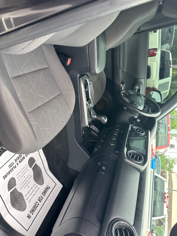 2017 Toyota Tacoma Image 7