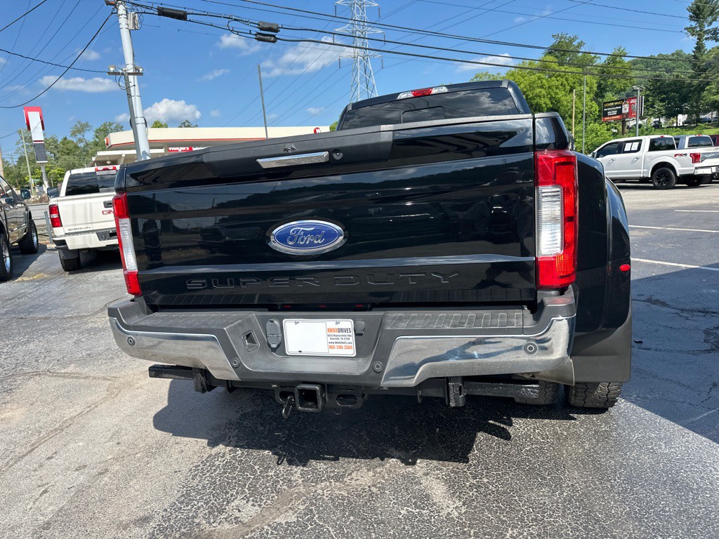 2017 Ford F-350 Image 3