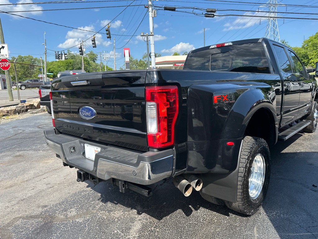 2017 Ford F-350 Image 4