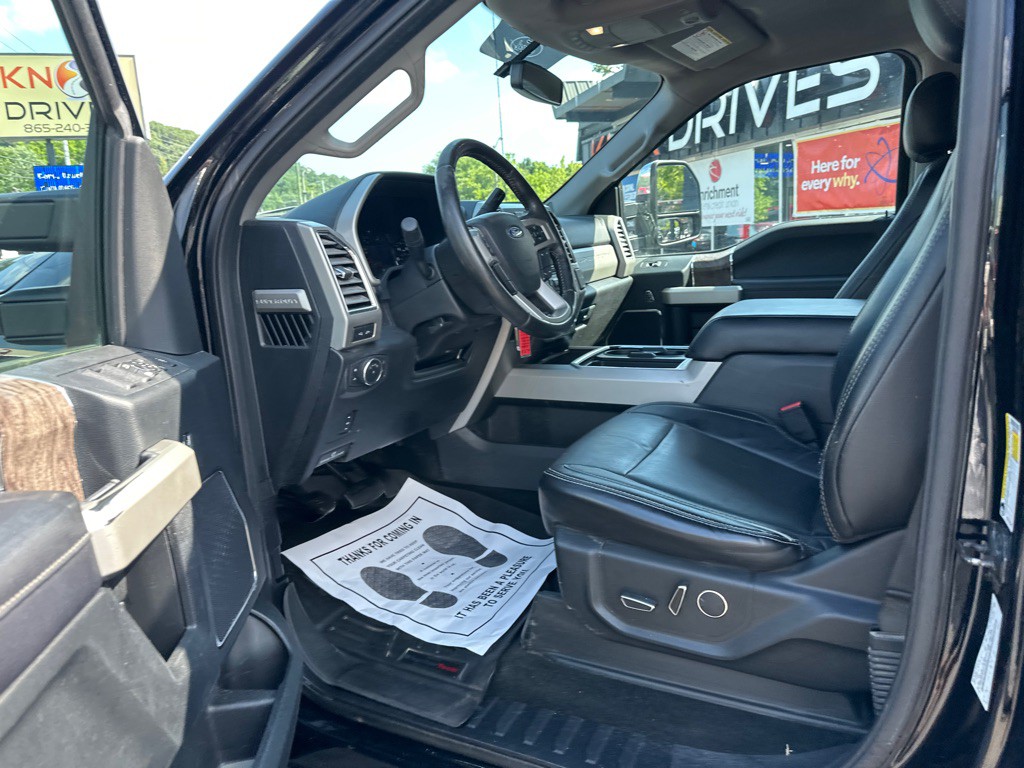 2017 Ford F-350 Image 24