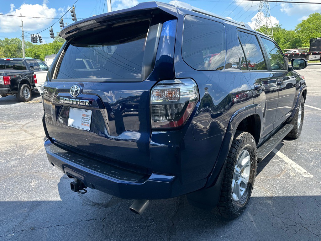 2016 Toyota 4Runner Image 3