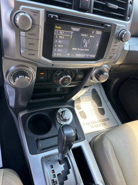 2016 Toyota 4Runner Image 17