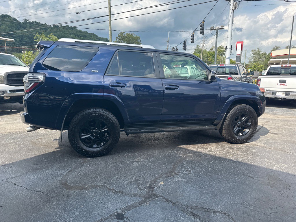 2016 Toyota 4Runner Image 26