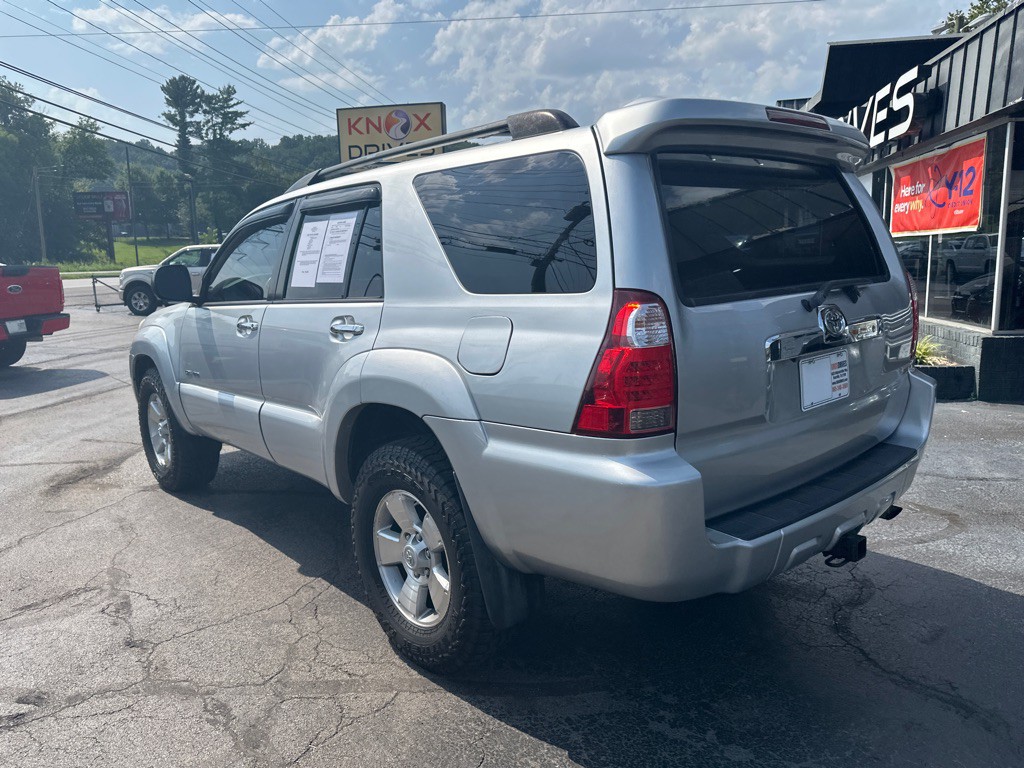 2007 Toyota 4Runner Image 2