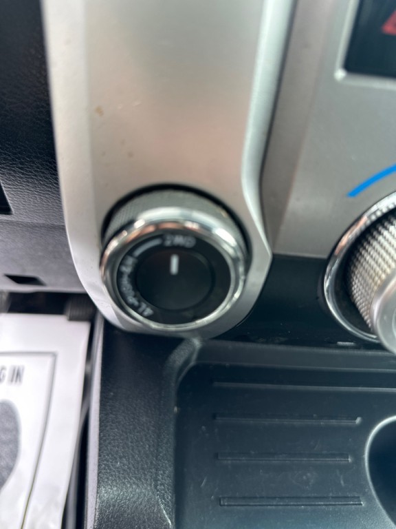 2016 Toyota Tundra Image 18