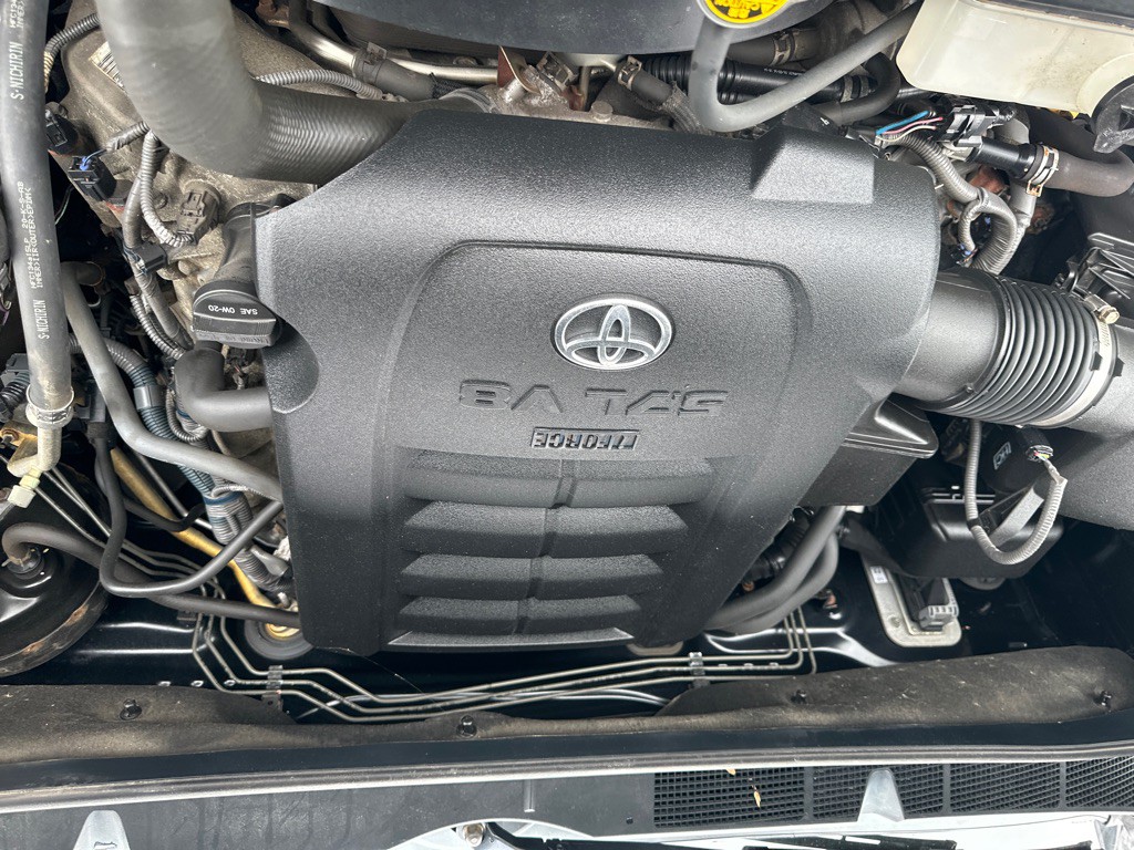 2016 Toyota Tundra Image 20