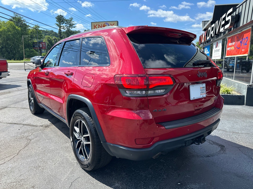 2018 Jeep Grand Cherokee Image 2