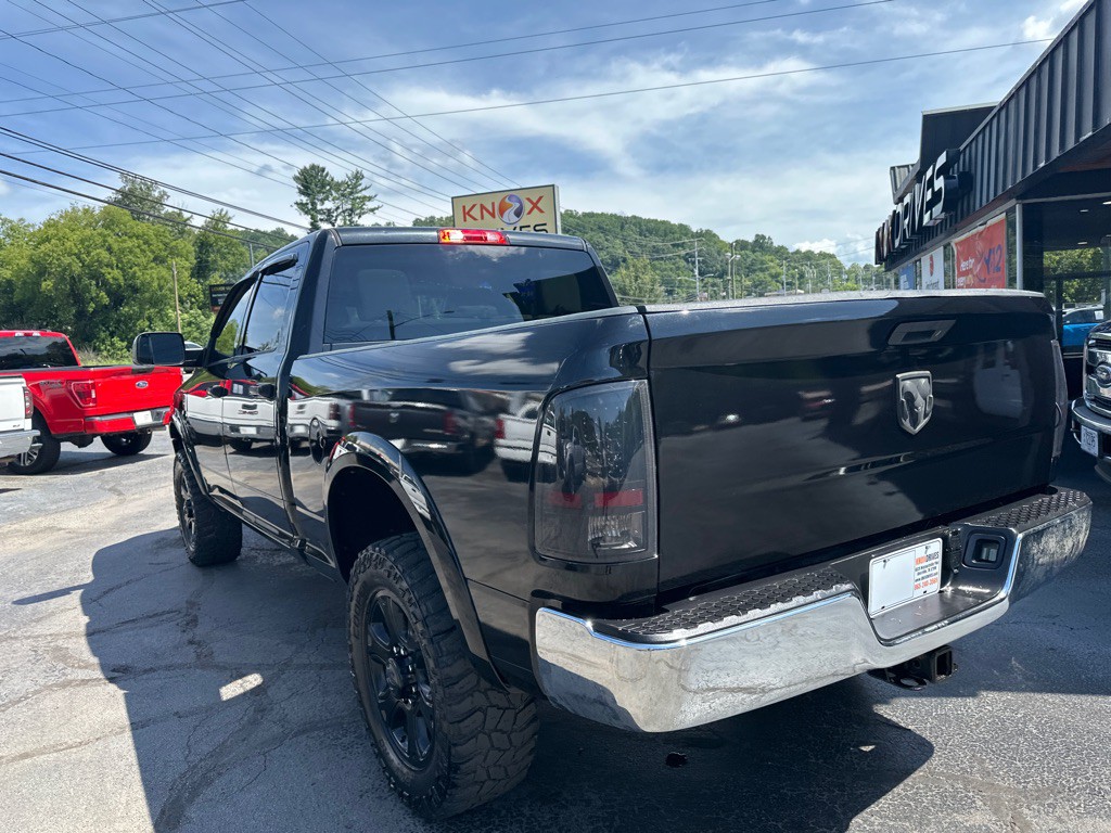2016 RAM 3500 Image 2