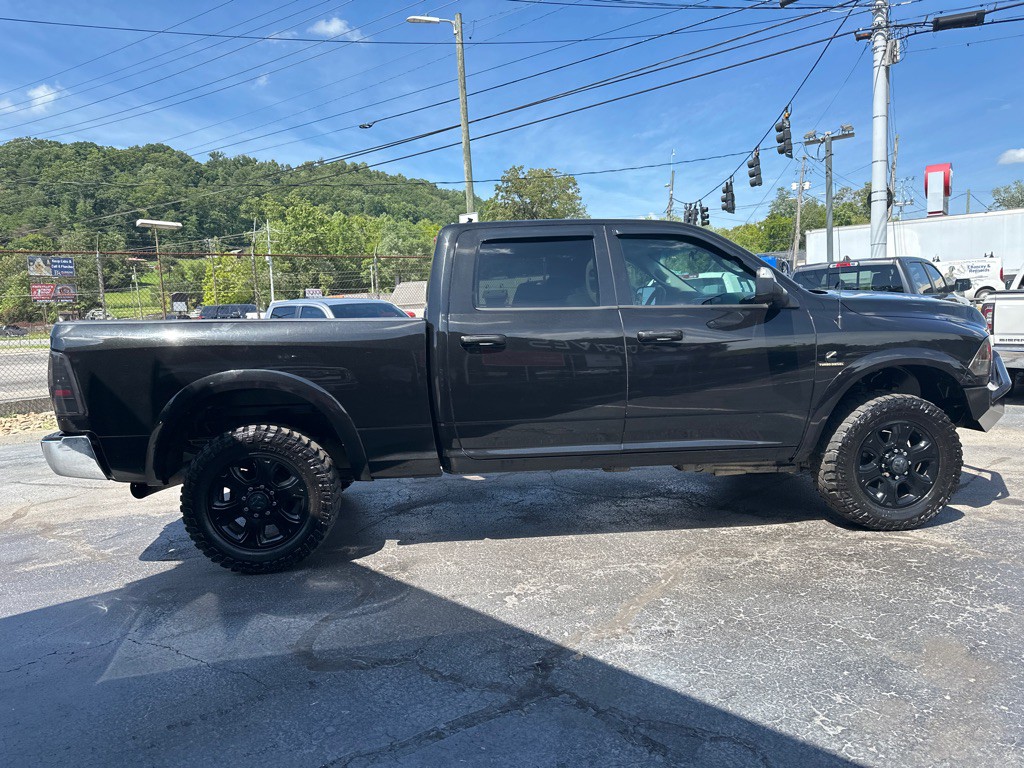 2016 RAM 3500 Image 4