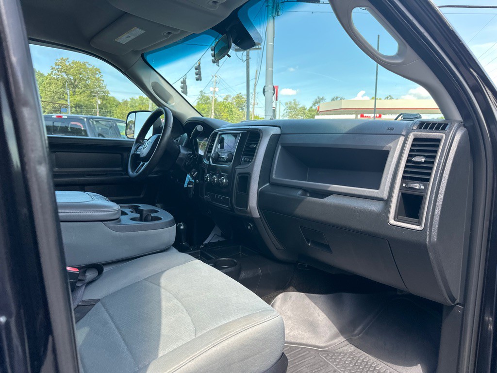 2016 RAM 3500 Image 8