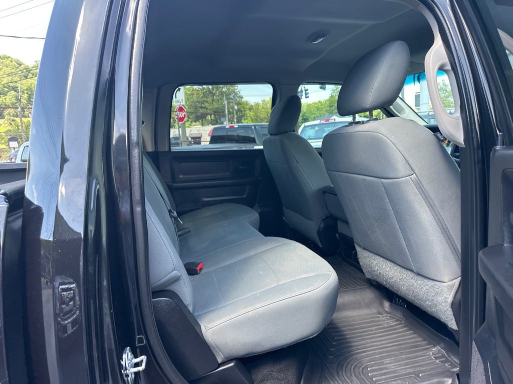 2016 RAM 3500 Image 10