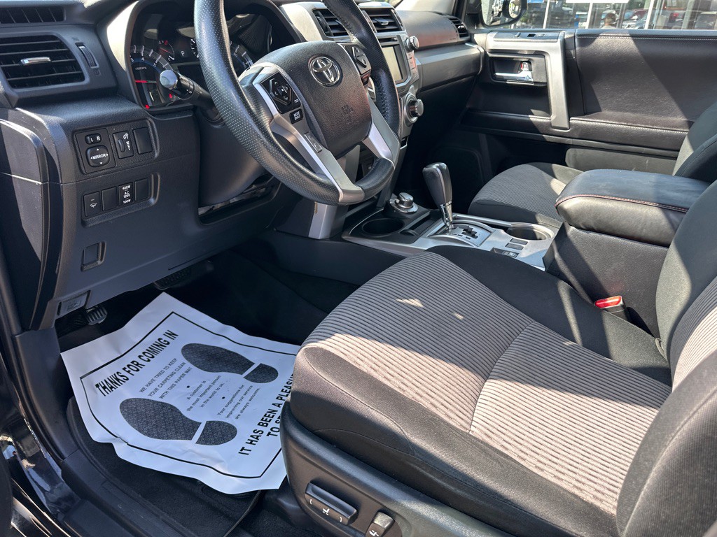 2016 Toyota 4Runner Image 15