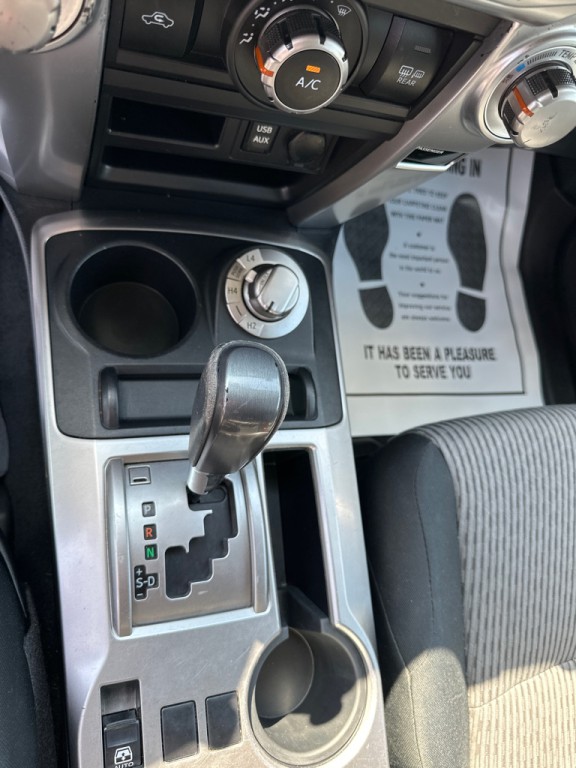 2016 Toyota 4Runner Image 18
